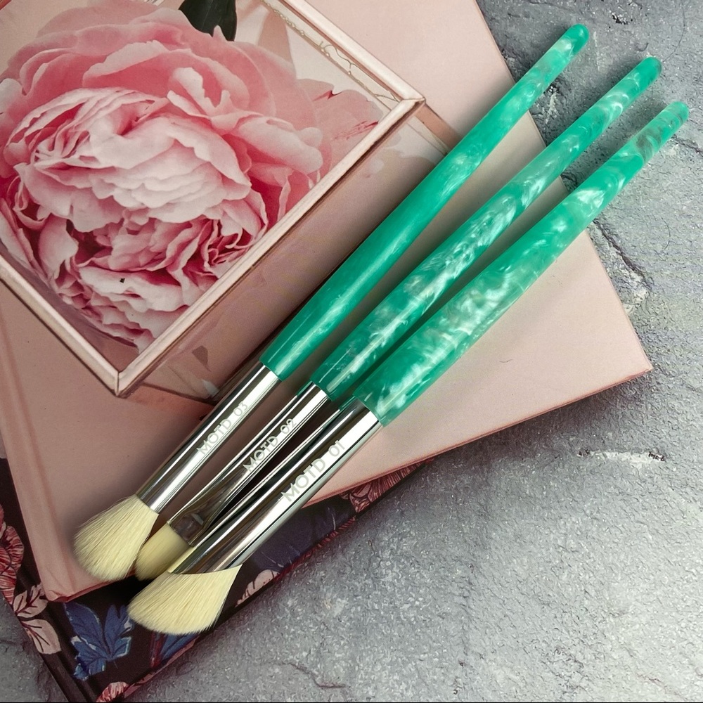 🌟 2 Day Sale🌟 Seas the Day, Makeup Brush Set by MOTD COSMETICS - Picture 1 of 8